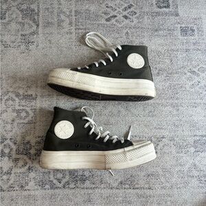 Platform converse